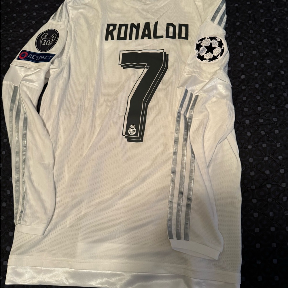 2016 Real Madrid CR7 NWT Champions League Milano Final LS Replica Jersey - Picture 6 of 9